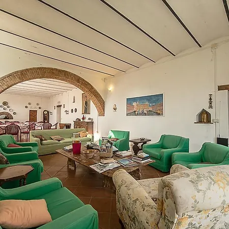 ファームステイ Agriturismo Calterrazzano ウルバーニア